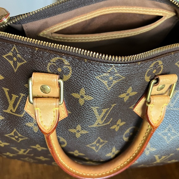 LV Speedy 25 Monogram Canvas Comes with Lock and key - Picture 3 of 12